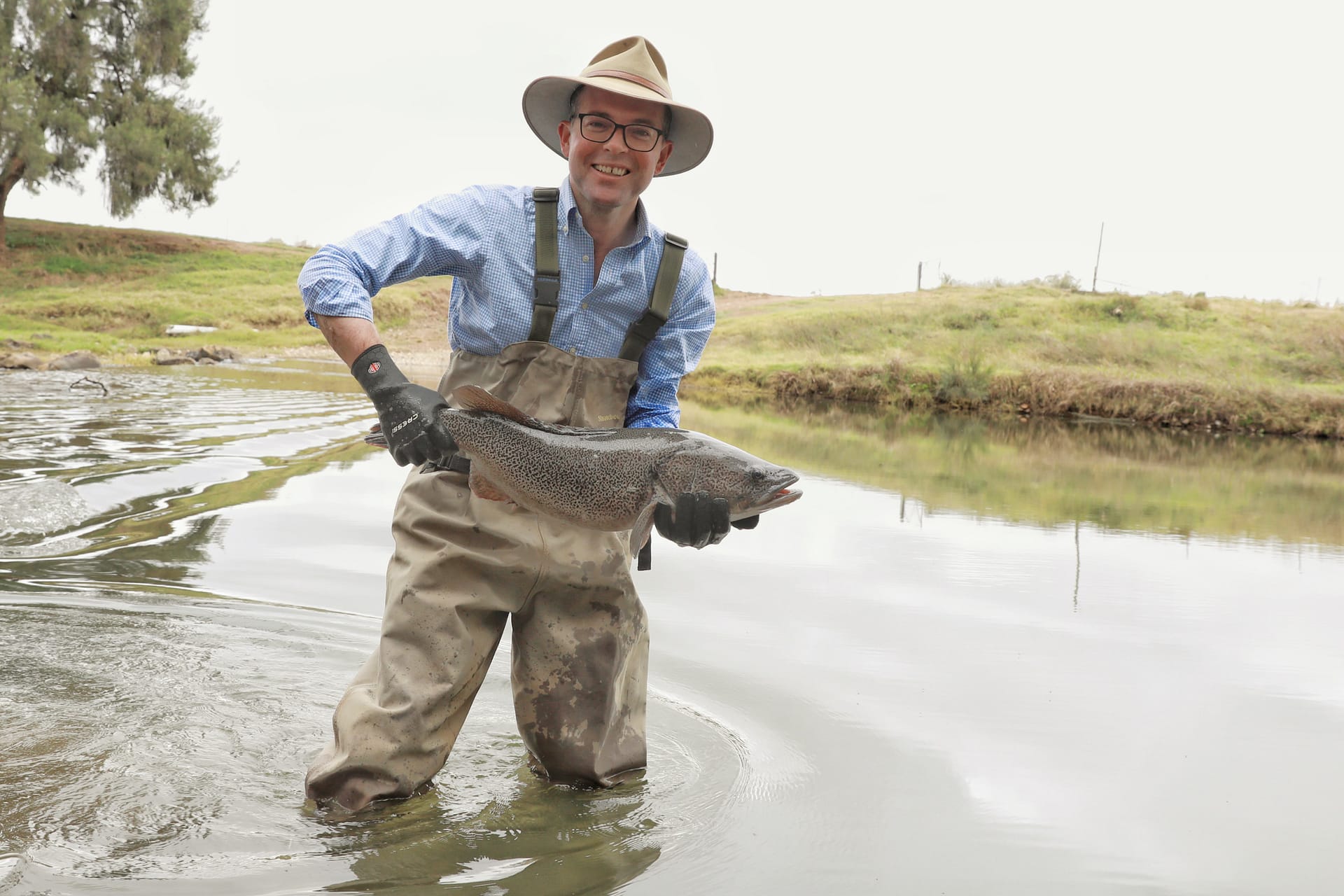 Adam Marshall with Murray Cod