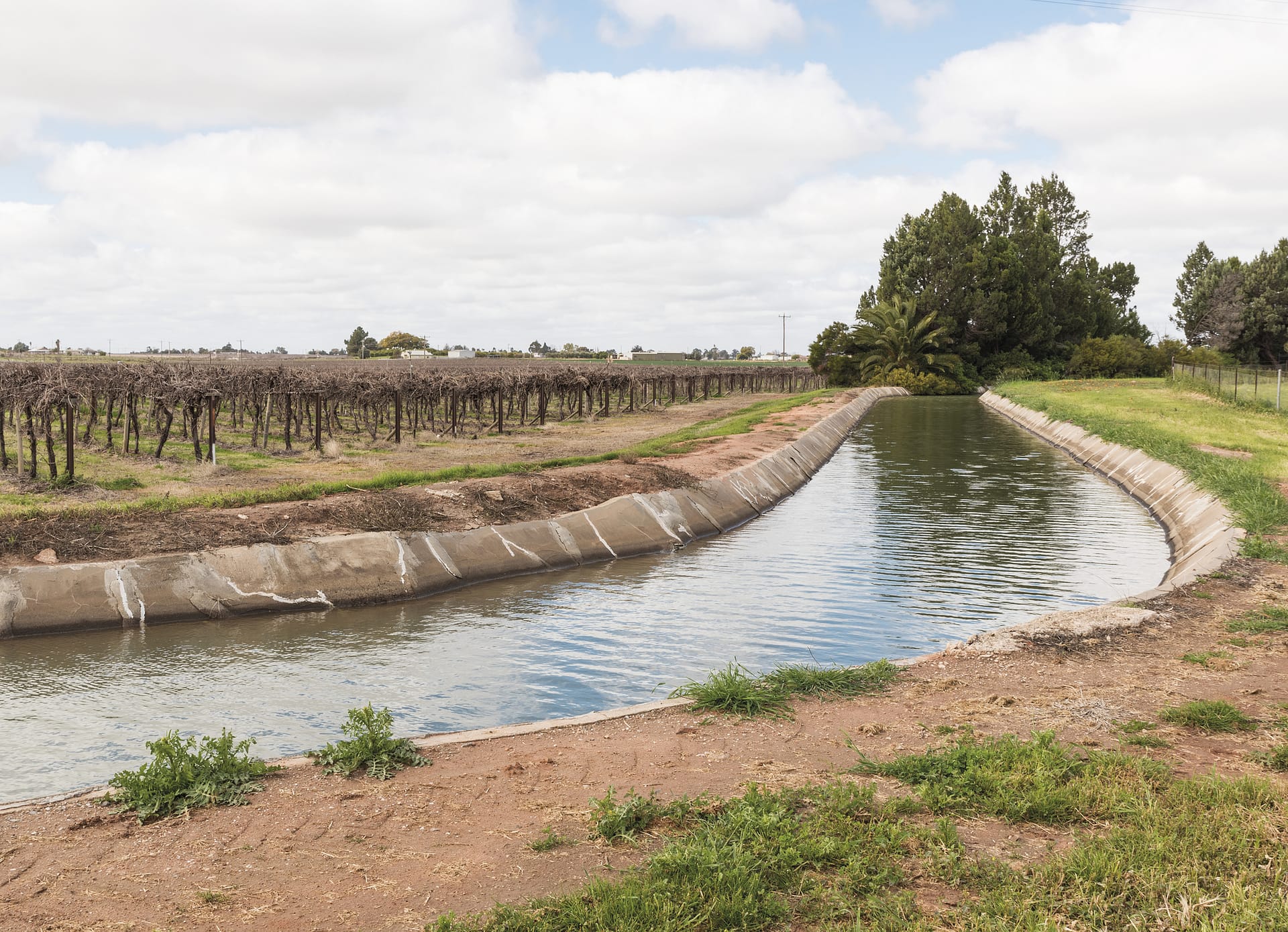 Irrigation channel
