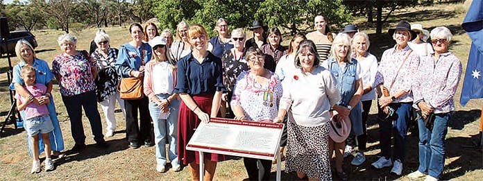 Unveiling the plaque at Mount Wycheproof’s...