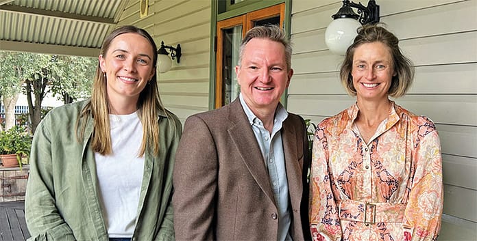 Sally Higgins, Minister Chris Bowen, Cr Carla Pidgeon