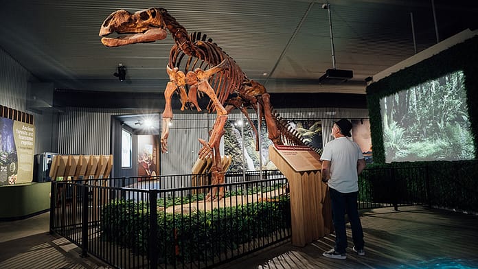 Muttaburrasaurus FDC