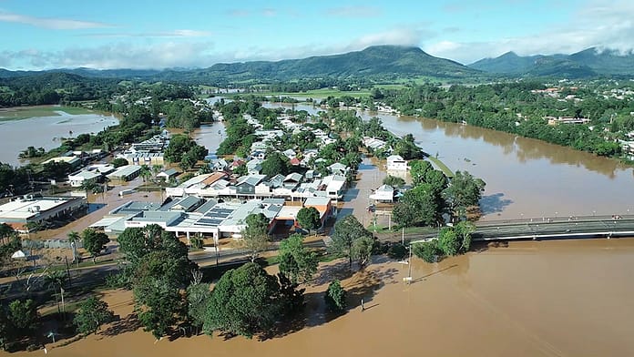 Flooding_Feb-Mar_M-bah_Tweed River looking over S M-bah Budd Park in foreground