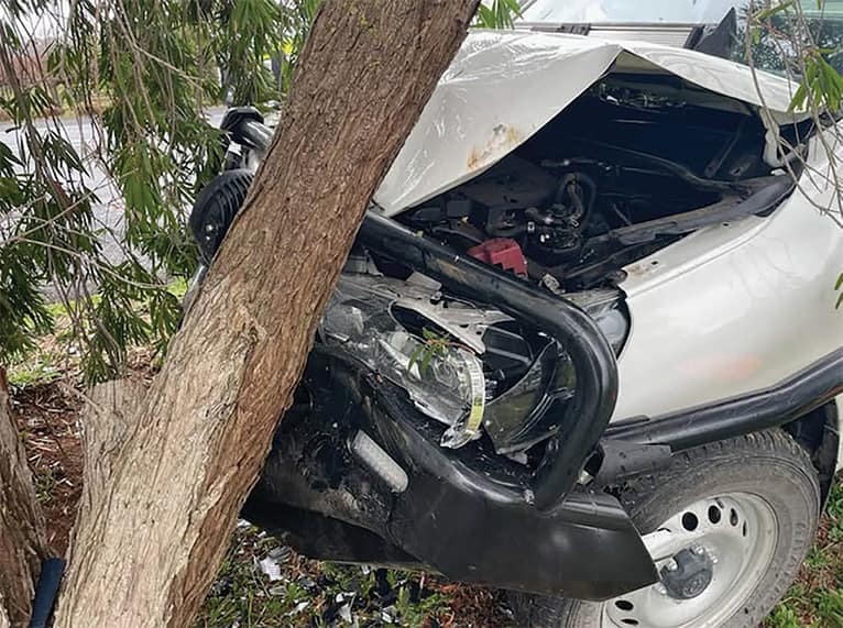Land Rover Tree Crash Roadside tree hazard I Australian Rural & Regional News