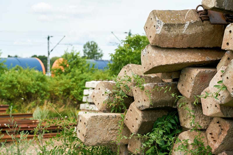 Used concrete sleepers