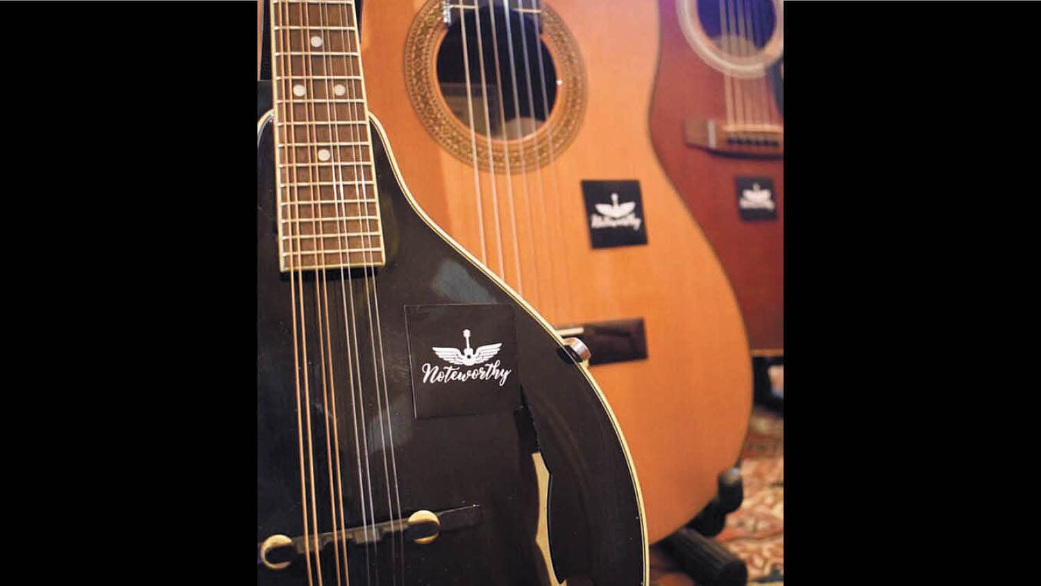 Noteworthy guitar