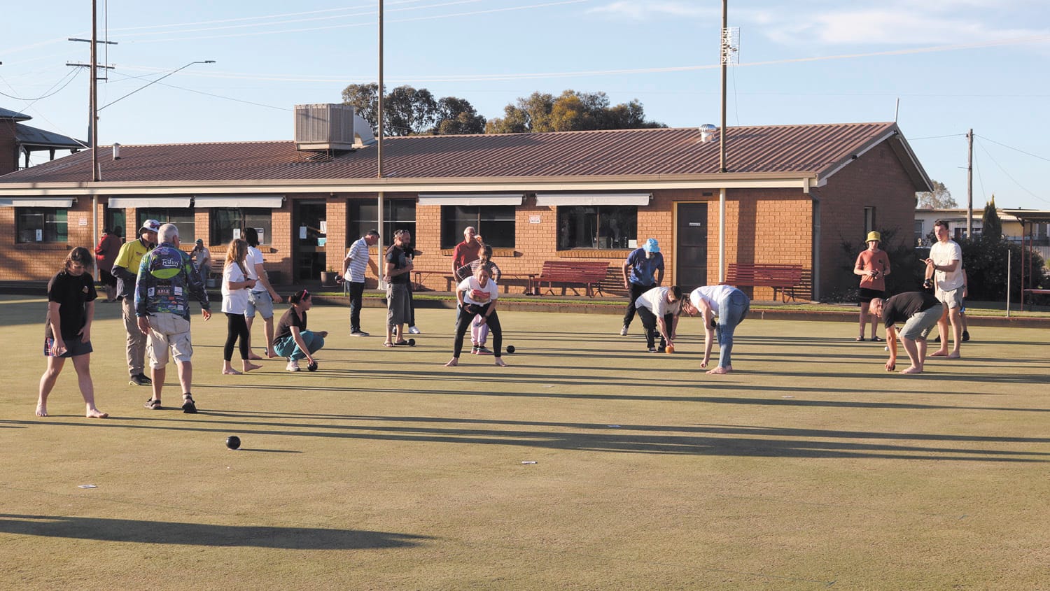 Barefoot bowls