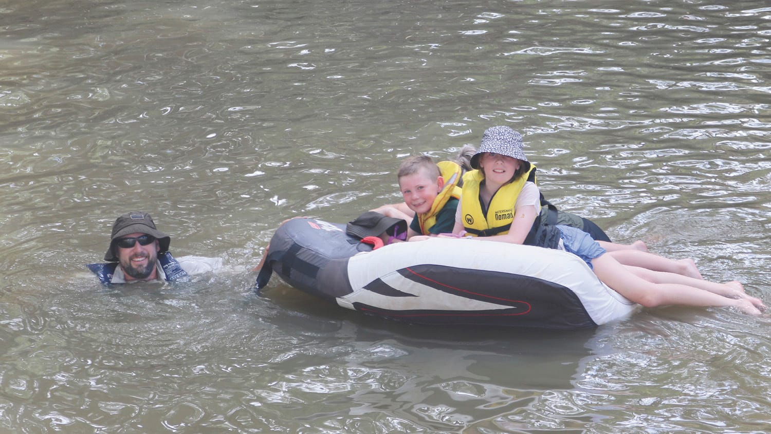 Fmily float