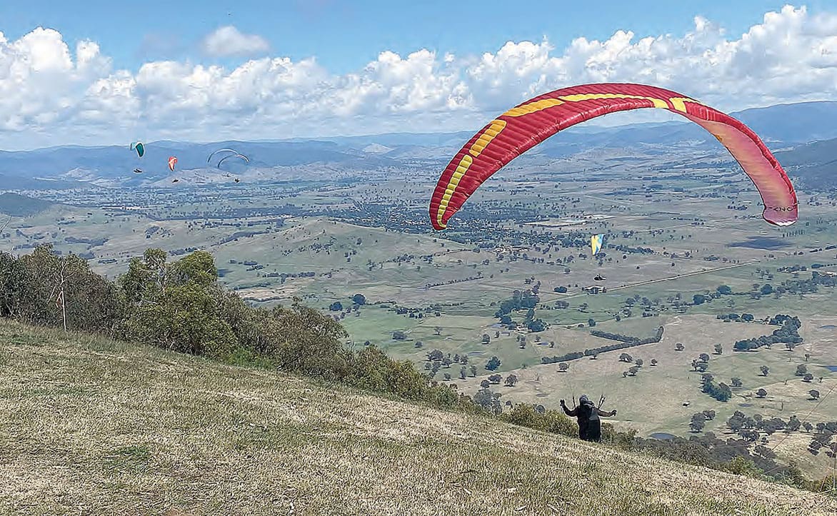 Paragliding at Corryong