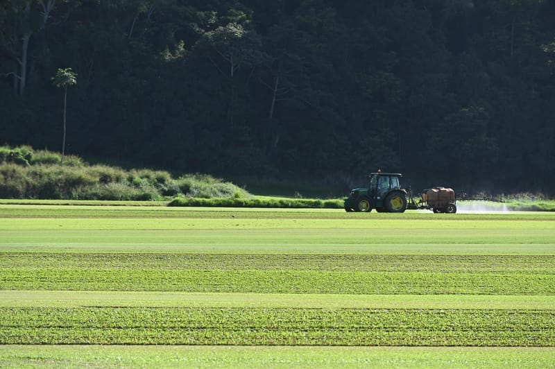Fertilising Qld farm